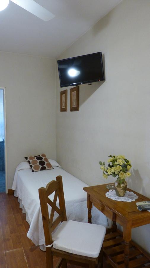 Hotel El Descanso Junín エクステリア 写真