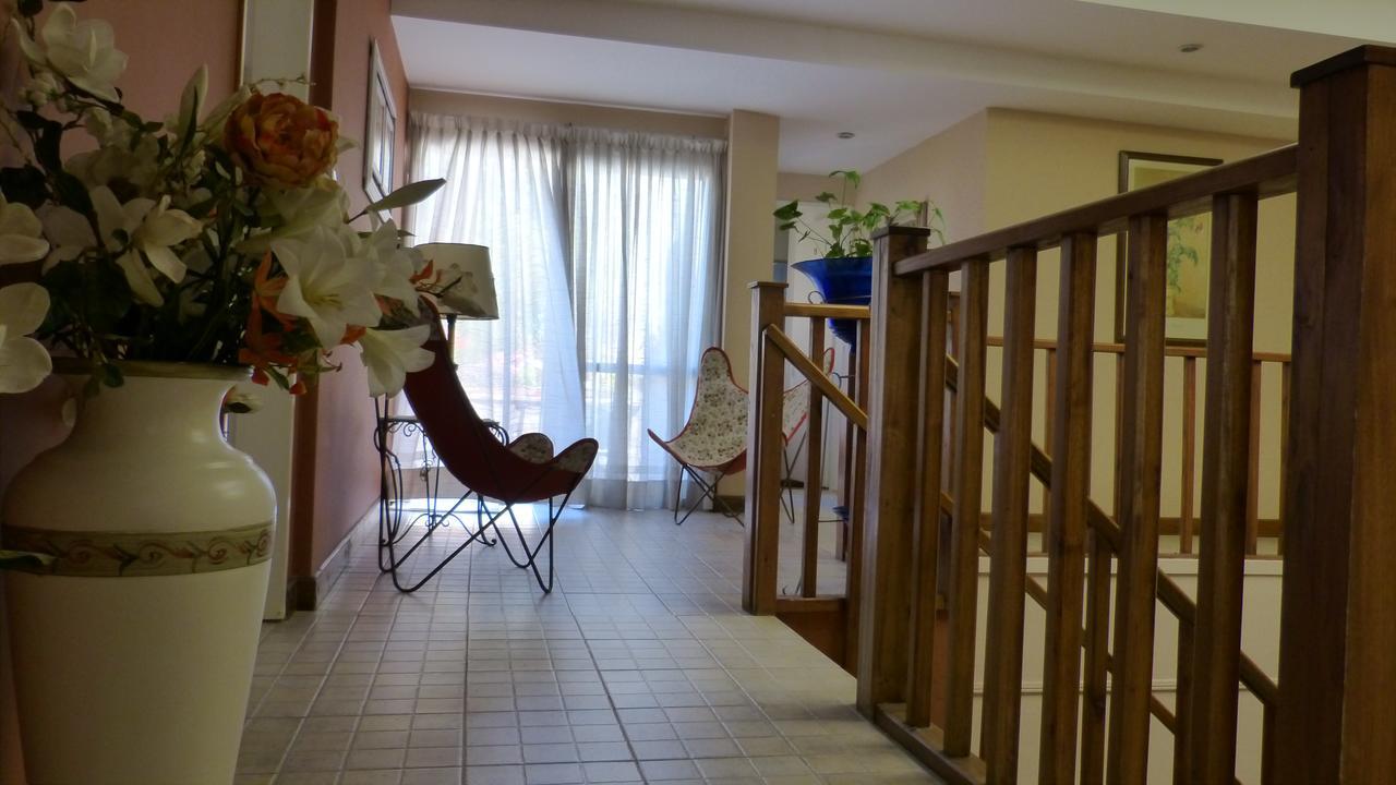 Hotel El Descanso Junín エクステリア 写真